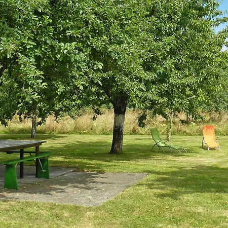 Near Mont St Michel & Nature Trails, Cleaning Included Feriehus Céaux