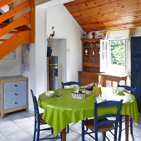 Feriehus Near Mont St Michel & Nature Trails, Cleaning Included Céaux